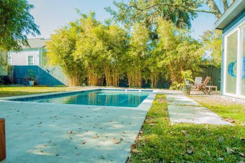 Apartamento Walk 2 Sreetcar! On Site Pool + W+d