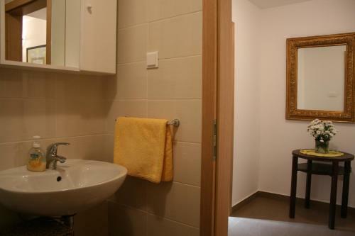 Apartments Mrdulja?