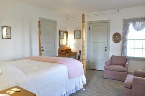 Posada First Colony Inn