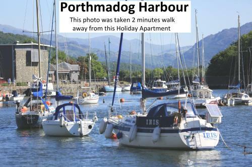 Fisherman Cove, Porthmadog 1112