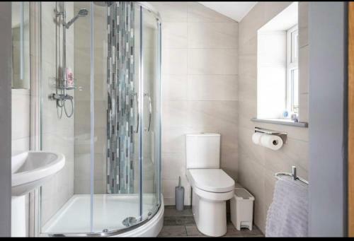 Hostal Moore Castle Holiday Suites