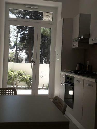 Lido Apartament A B&B