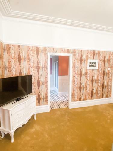 Hostal The Promenade Rooms