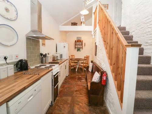 Shop Cottage