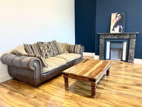 Clifton Apartment 4