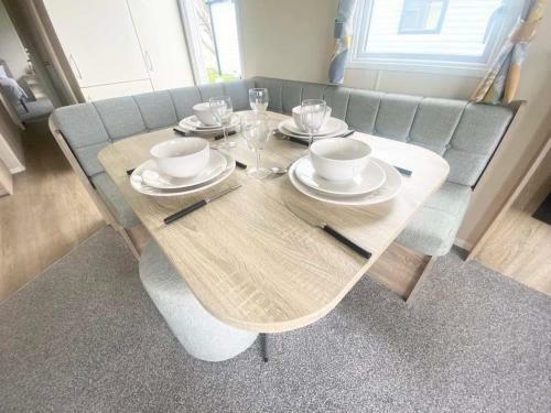 Cw77 St Osyth Beach Holiday Park