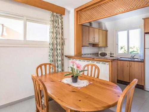 Charming Apartment In Roquetas de Mar With Terrace