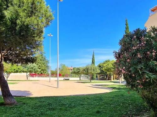 Charming Apartment In Roquetas De Mar With Shared Pool