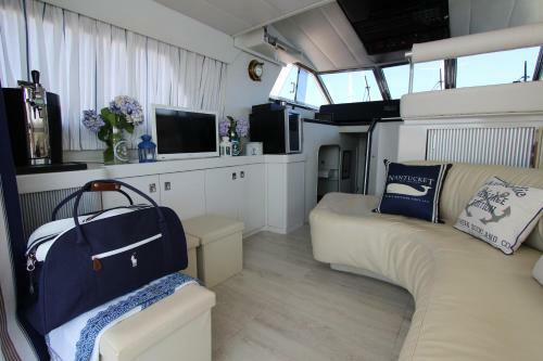 Yacht Hotel Galicia