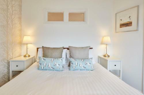 Host & Stay - The Plaice