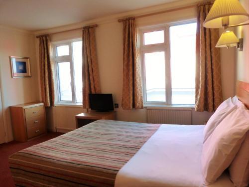 The Kilbirnie Hotel
