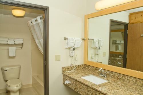 Hotel Americinn Lodge And Suites