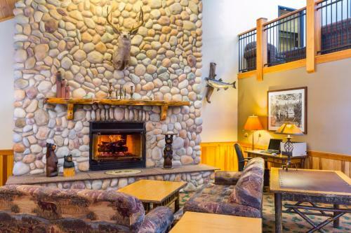 Hotel Americinn Lodge And Suites