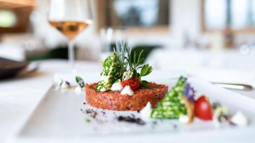 Hostal Restaurant Cafe Ladurner