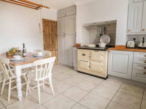 Crag View Cottage