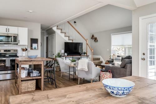 Lake Winnipesaukee - Beach Access - 150
