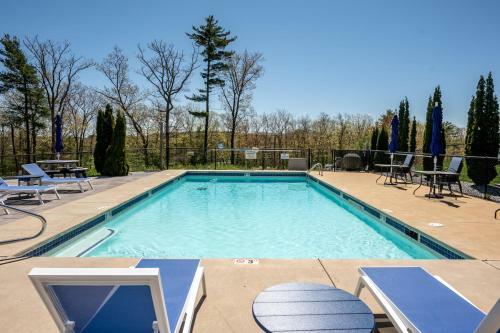 Lake Winnipesaukee - Beach Access - 150