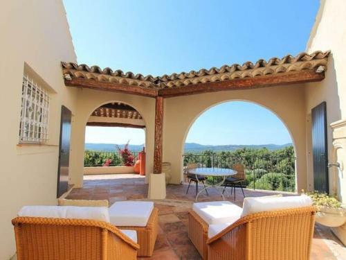 Majestic Holiday Home In Grimaud With Private Pool