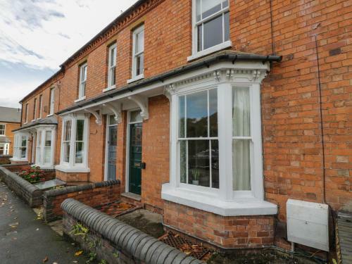 4 Arthur Road