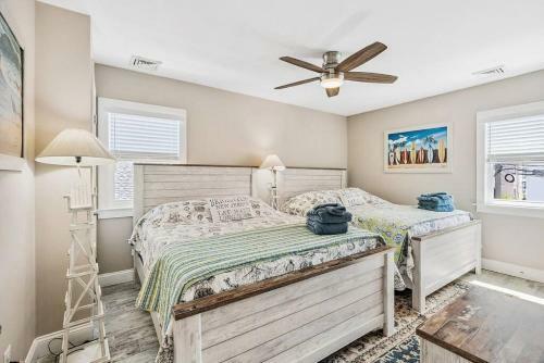 Close To AC Steps To Beach Parking