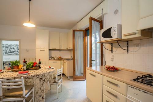 Apartamento A Due Passi Dal Mare, Parcheggio E Giardino