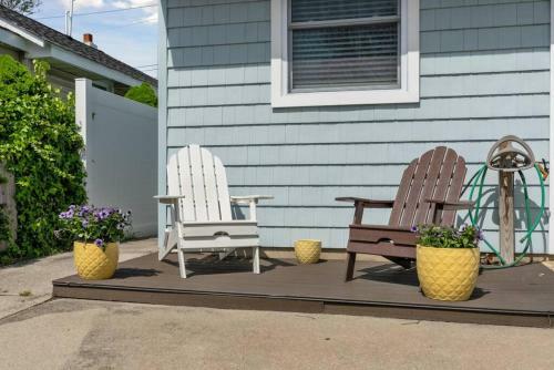 Unit A Front 1st Fl Beach Chic Patio Near Lighthouse AC