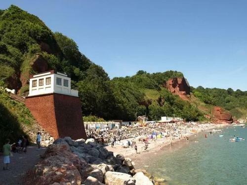 Impeccable Period 3-bed Villa In Torquay