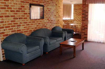 Lake Haven Motor Inn