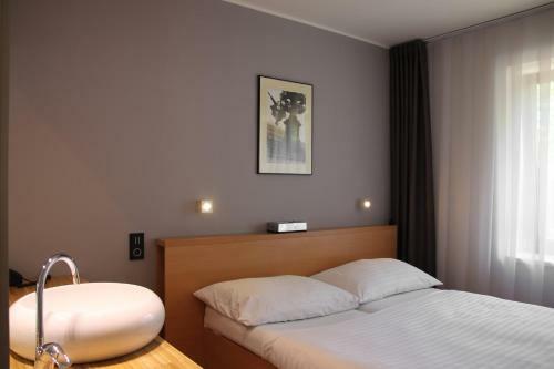 Hotel Blue Orange Business Resort Prague