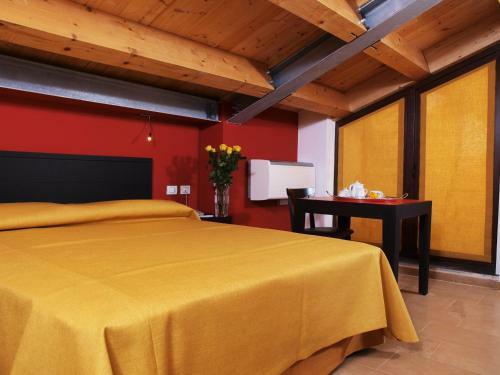 Hostal Casepicarmo Guest House