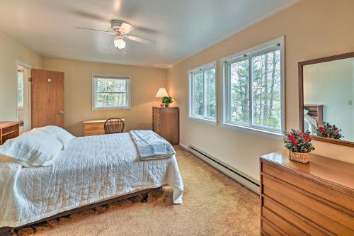 Lakefront Broadalbin Getaway With Deck And Kayaks