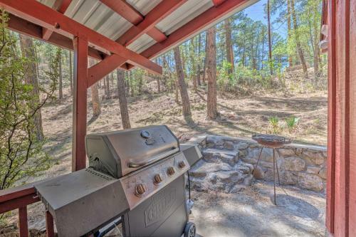 Woodsy New Mexico Abode With Fire Pit And Grill!