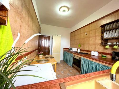Casa Mar�a Alojera