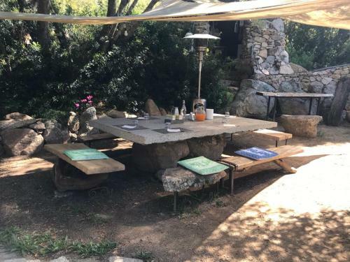 B&B Isole Di Pietra