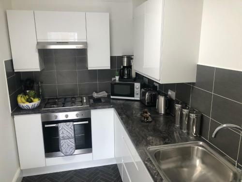 2 Bed Apartment- 33a Saint Leonard