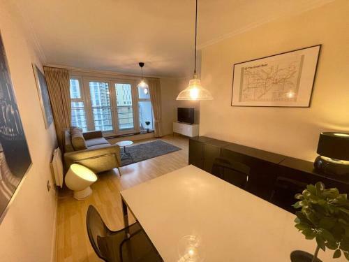 Luxury Apartment, Sauna, Gym, 24hrs Concierge