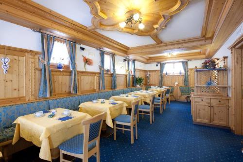 Hotel Garn� Laura