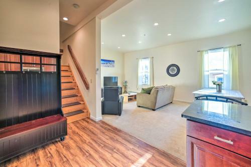 Apartamento Bright Main St Condo About Half Mi To Windham Mtn