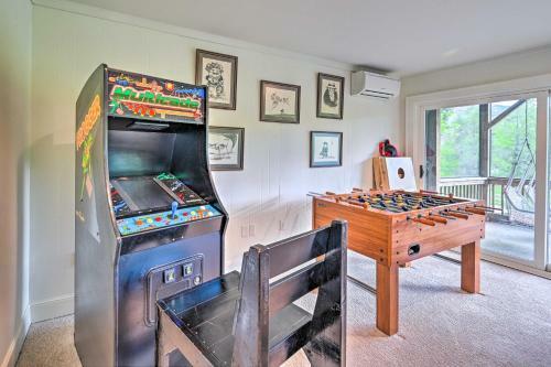 Stunning Retreat With Golf Course And Mtn Views!