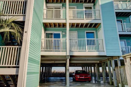 Apartamento 3br 2ba Beachfront Condo Pool Deck Sleeps 8