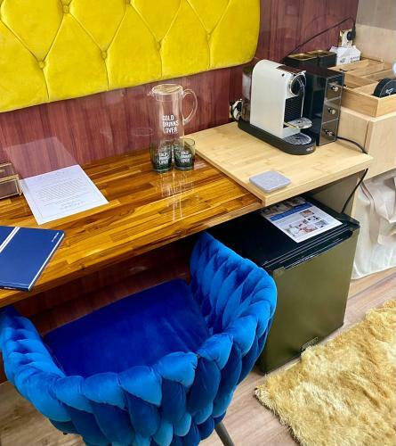 Hausboot Mit Traumlage In Travem�nde