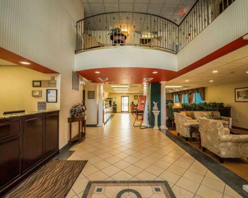 Hotel Comfort Inn & Suites
