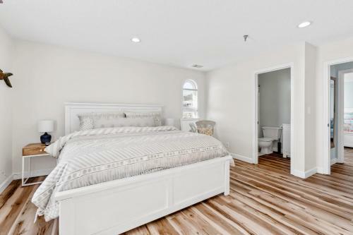 3br 3ba Sleeps 10 Oceanfront Villa With Waterfall Pool And Hottub