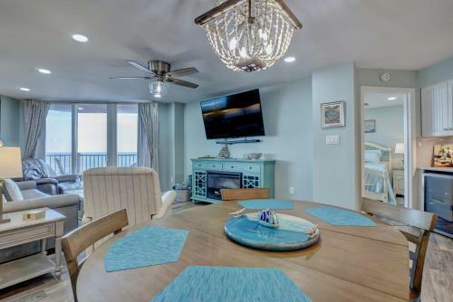 Apartamento 2br 2ba St Regis Resort Oceanfront Pools Views