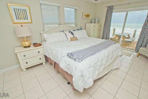 330 Seashore Drive - La Paloma