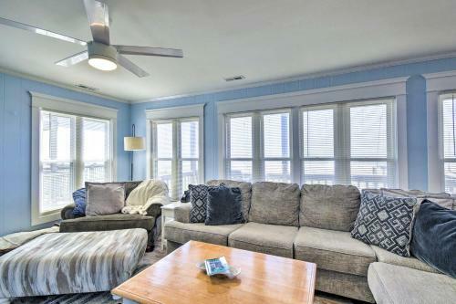 Oceanfront Retreat With Holden Beach Access!