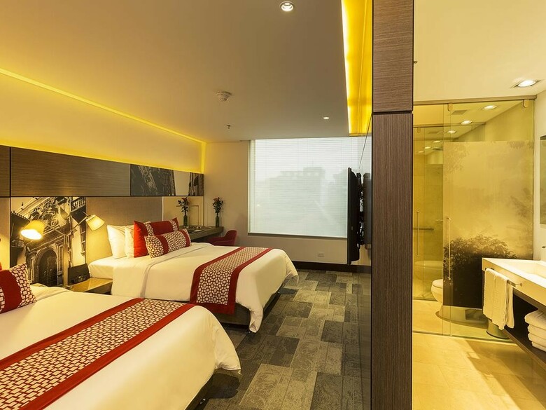 Ek Hotel
