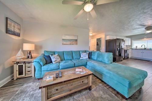 Charming Geneva Getaway With Easy Strip Access!