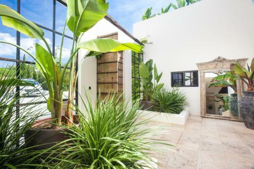 Villa Can Flores