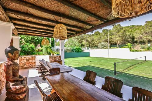 Villa Can Flores